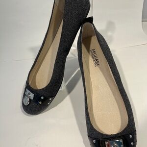 Michael Kors gray ballet flats with logo toe ornament